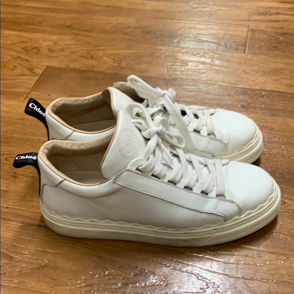 Chloé Scalloped White Lauren Smooth Calfskin Lace up Sneakers